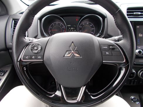 Used 2024 Mitsubishi Outlander Sport SE image 14