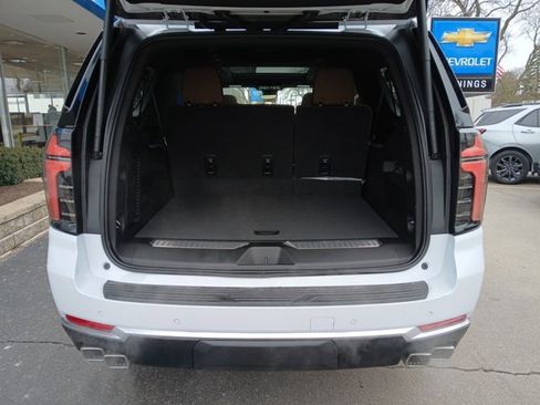 New 2026 Chevrolet Suburban High Country AWD/4WD image 26