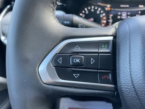 Certified 2024 Jeep Compass Limited image 43