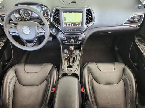 Used 2023 Jeep Cherokee Altitude Lux image 28