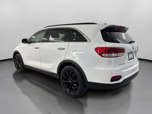 Used 2019 Kia Sorento S AWD/4WD image 7