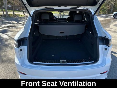 Used 2023 Porsche Cayenne GTS image 29