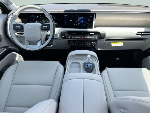 New 2026 Hyundai Palisade Calligraphy FWD image 16