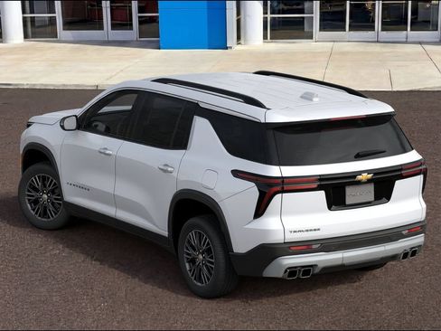 New 2026 Chevrolet Traverse LT w/ LPO, Floor Liner Package FWD image 3