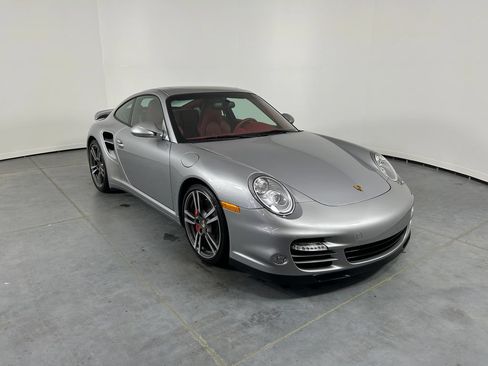 Used 2010 Porsche 911 Turbo AWD/4WD image 9