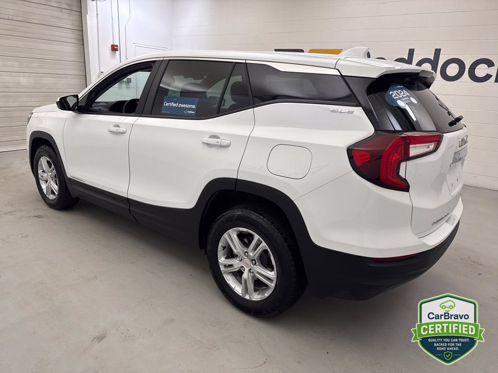 Certified 2024 GMC Terrain SLE AWD/4WD image 4