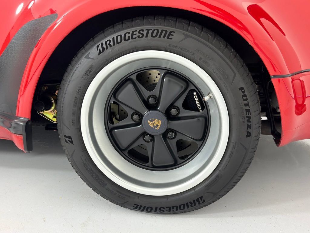 Used 1987 Porsche 911 Carrera RWD image 19