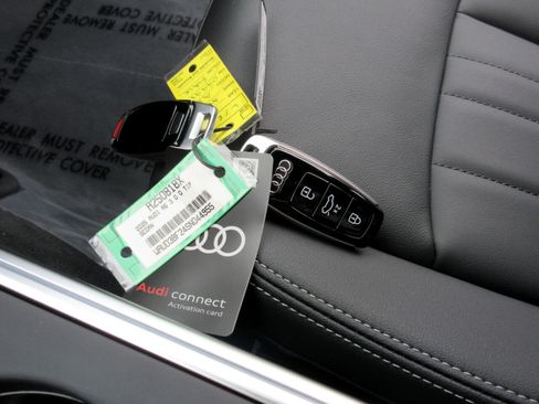 Used 2025 Audi A6 2.0T Premium w/ Convenience Plus Package image 57