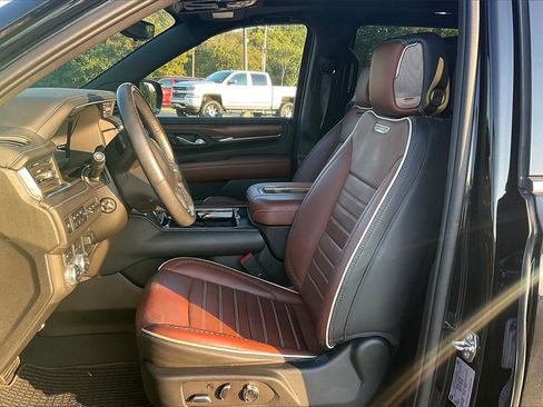 Used 2023 GMC Yukon Denali Ultimate image 25