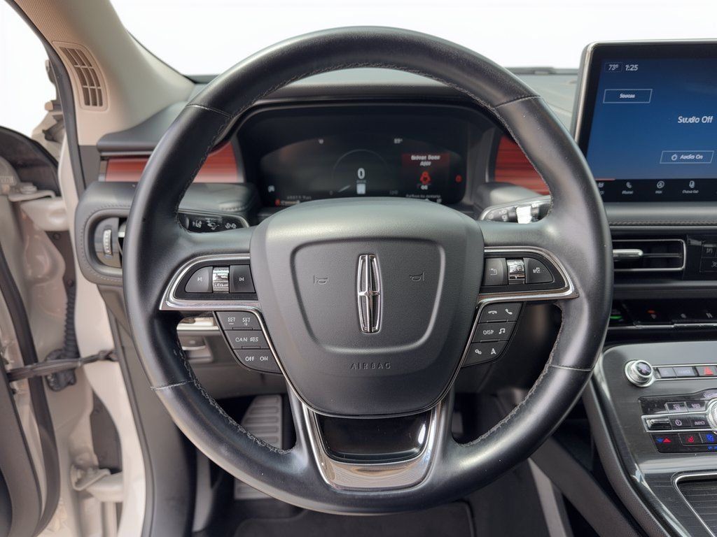 Used 2022 Lincoln Nautilus Reserve w/ Luxury Package FWD image 10