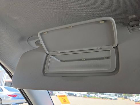 Used 2022 Chevrolet TrailBlazer LS FWD image 17