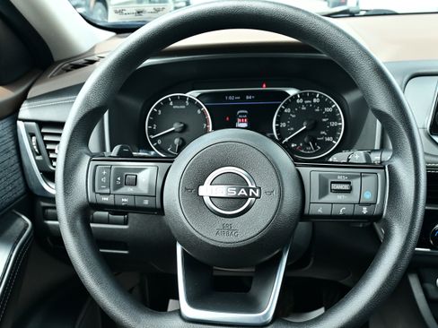 Certified 2023 Nissan Rogue SV AWD/4WD image 17