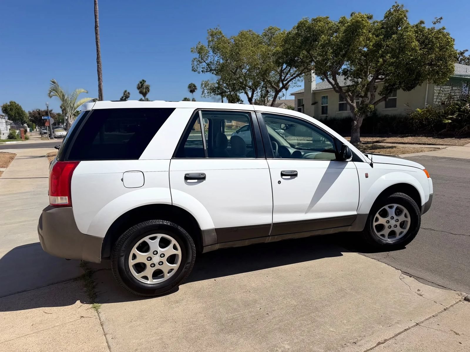 Used 2002 Saturn Vue AWD V6 image 8