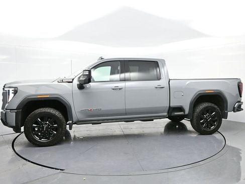 Used 2024 GMC Sierra 3500 AT4 w/ AT4 Premium Plus Package image 4