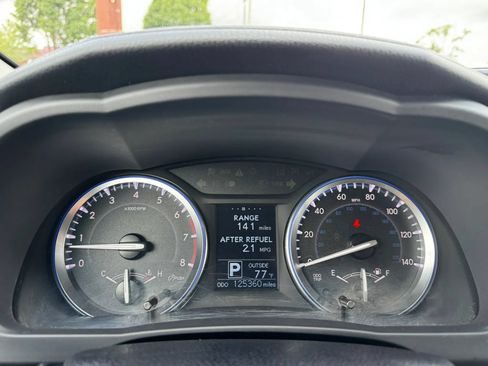 Used 2015 Toyota Highlander Plus AWD/4WD image 34