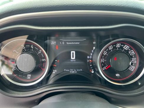 Used 2022 Dodge Challenger SXT w/ Driver Convenience Group RWD image 12