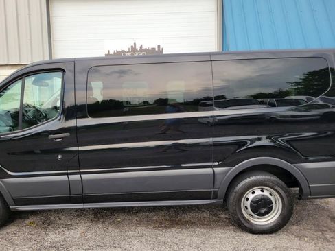 Used 2018 Ford Transit 150 XL RWD image 7