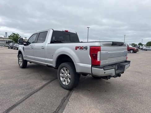Used 2017 Ford F250 Platinum w/ Platinum Ultimate Package AWD/4WD image 5