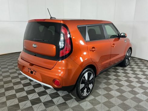 Used 2019 Kia Soul + FWD image 8