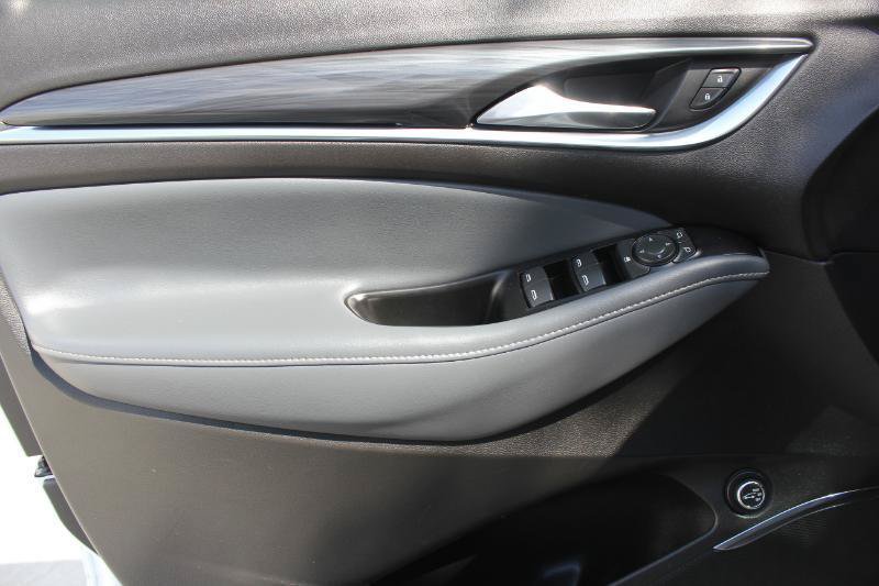 Used 2023 Buick Enclave Essence w/ Experience Buick Package FWD image 10