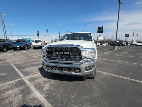 Used 2022 RAM 2500 Limited AWD/4WD image 3