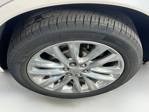 Used 2021 Cadillac XT6 Premium Luxury image 33