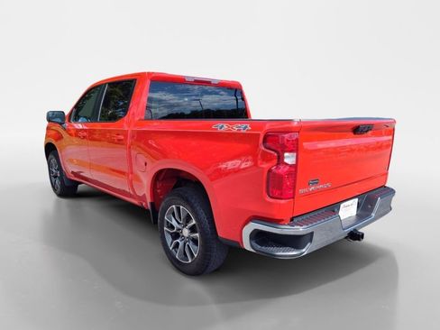 Used 2022 Chevrolet Silverado 1500 LT image 3