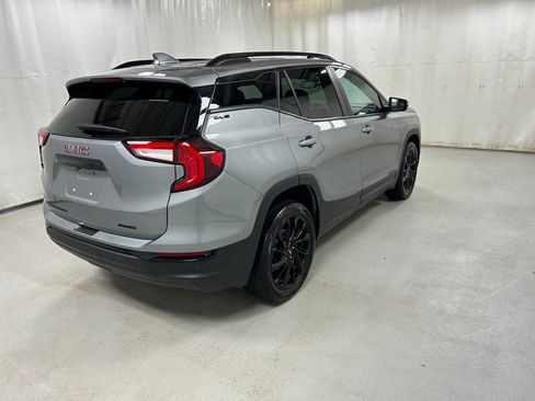 Used 2023 GMC Terrain SLE w/ Elevation Edition AWD/4WD image 5