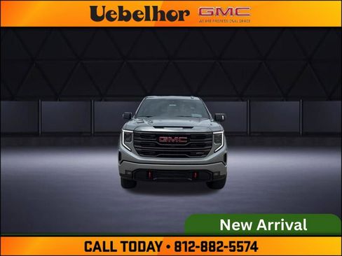 Used 2023 GMC Sierra 1500 AT4 w/ AT4 Premium Package AWD/4WD image 2