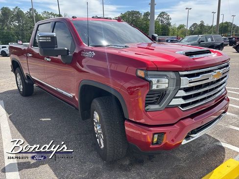 Used 2026 Chevrolet Silverado 2500 High Country w/ High Country Premium Package image 3