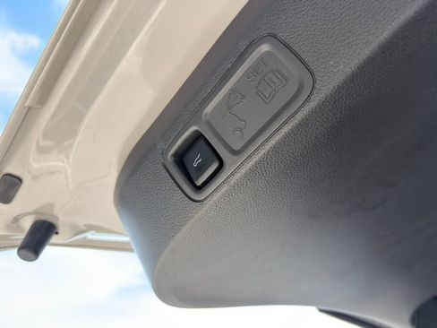 Used 2024 Lincoln Navigator Premiere AWD/4WD image 57
