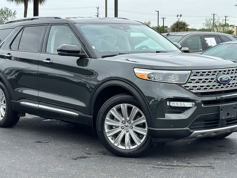 Used 2022 Ford Explorer Limited w/ Hybrid Equipment Group 310A AWD/4WD image 2