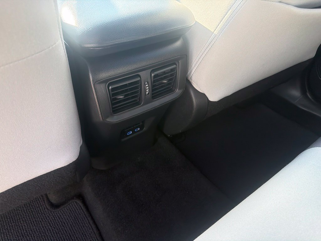 Used 2022 Toyota RAV4 XLE w/ Convenience Package FWD image 27