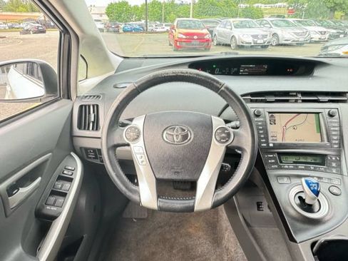 Used 2010 Toyota Prius Five FWD image 13