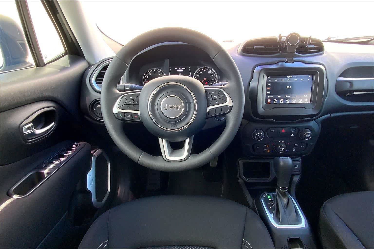 Used 2021 Jeep Renegade Sport FWD image 14