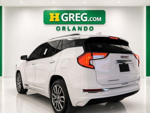 Used 2022 GMC Terrain Denali w/ Denali Premium Package AWD/4WD image 6