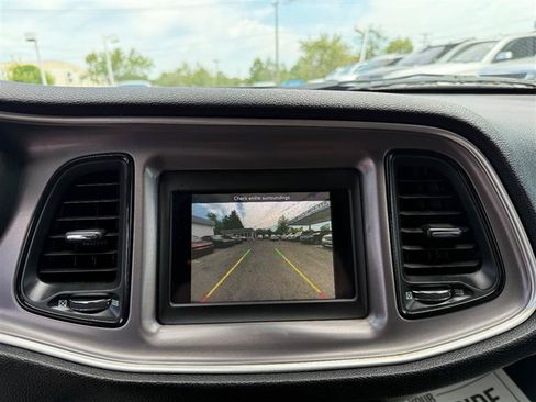 Used 2019 Dodge Challenger SXT AWD/4WD image 35