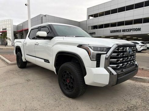 Used 2024 Toyota Tundra Platinum AWD/4WD image 2
