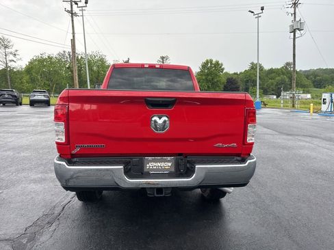 Used 2024 RAM 2500 Big Horn w/ Bed Utility Group AWD/4WD image 9