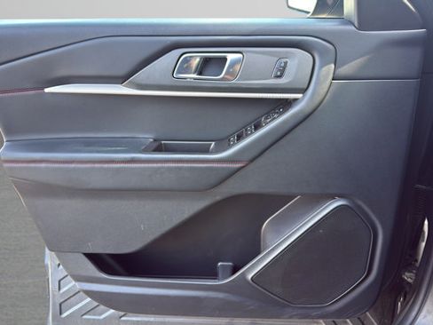 Used 2025 Ford Explorer ST-Line AWD/4WD image 11