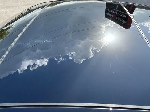 Used 2018 Porsche Panamera image 9