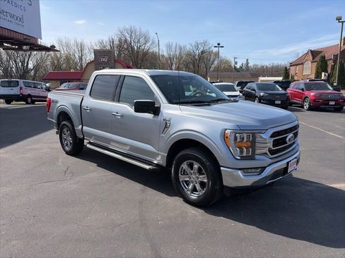Used 2022 Ford F150 XLT w/ Equipment Group 302A High AWD/4WD image 3