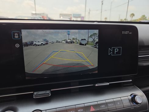 Used 2024 Hyundai Kona SEL AWD/4WD image 21
