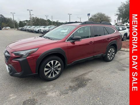 Used 2025 Subaru Outback Limited AWD/4WD image 12