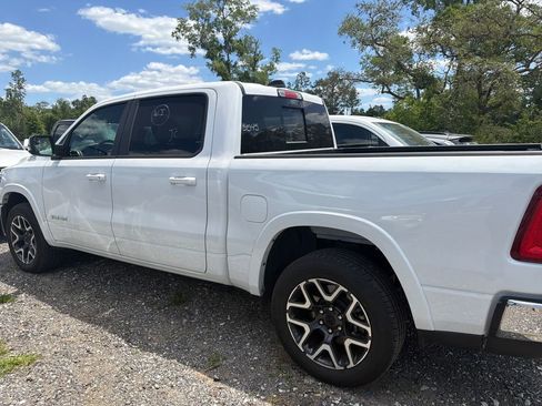 Used 2026 RAM 1500 Laramie AWD/4WD image 8