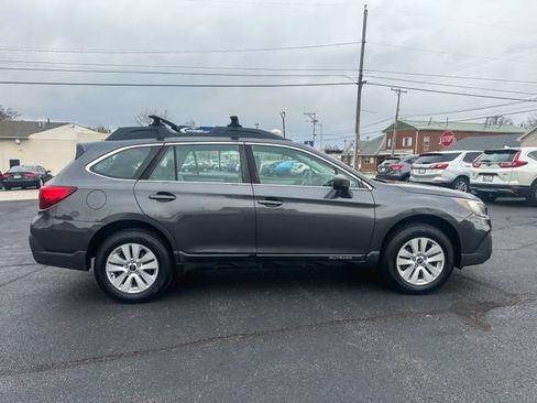 Used 2019 Subaru Outback 2.5i AWD/4WD image 8
