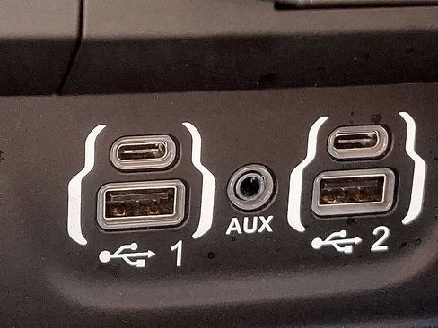 Used 2024 RAM 1500 Laramie image 26