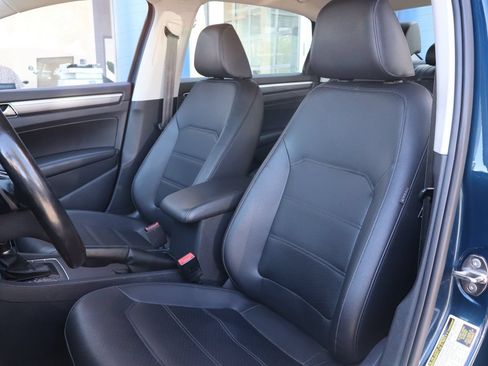 Used 2018 Volkswagen Passat 2.0T S FWD image 10