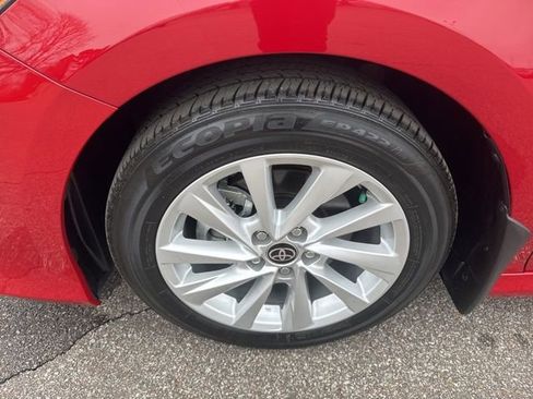 Used 2024 Toyota Camry LE image 11