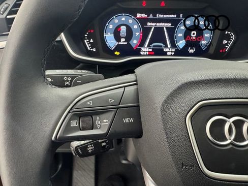 Certified 2025 Audi Q3 2.0T Premium Plus w/ Premium Plus Package AWD/4WD image 26